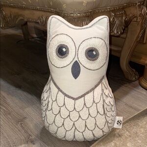 CXL by Christian Lacroix Large White Owl Beaded Pillow. Silver. 17x12 Owl
